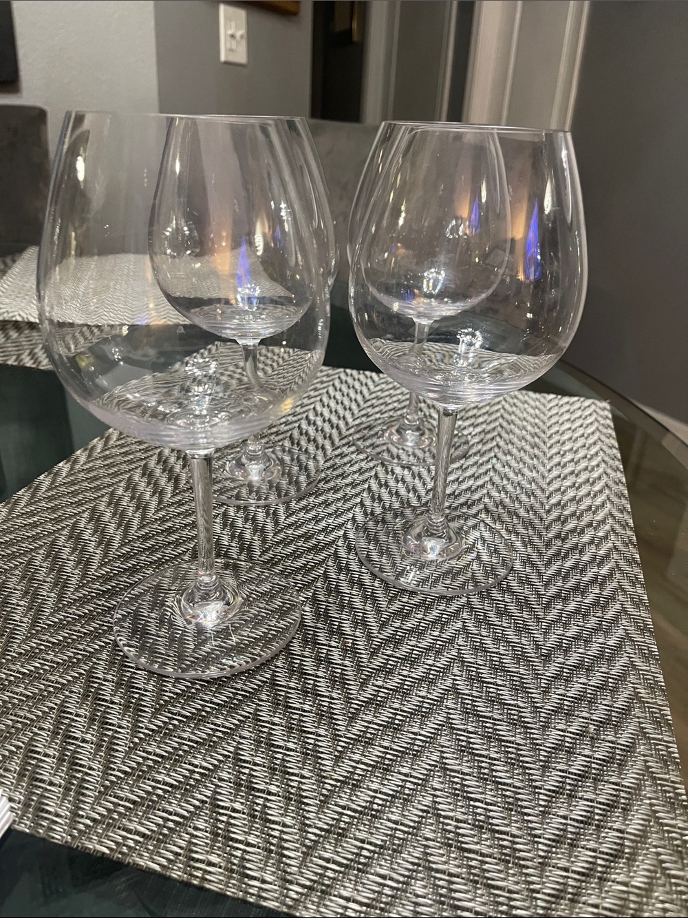 PLASTIC!! Clear 🍷 Glasses - Set of 4